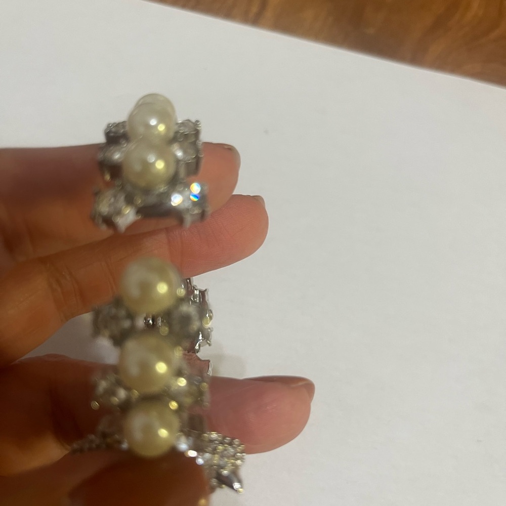 Betsey Johnson Silver and Pearl Bracelet - Picture 5 of 8